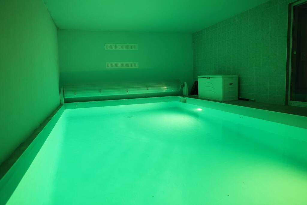 Avec Piscine Interieure Holtzheim